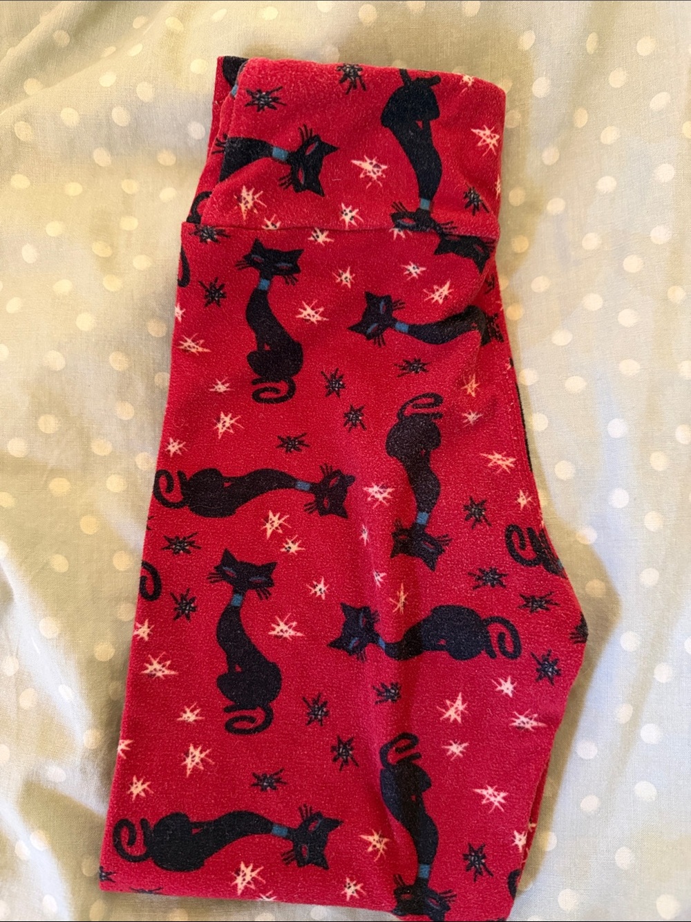 LuLaRoe Red Leggings with Black Cat Print